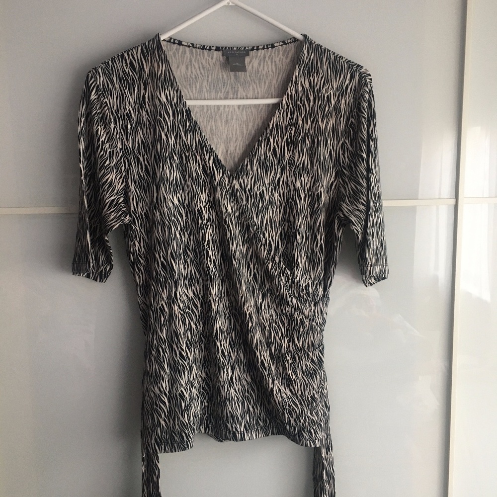 ⭐️ Ann Taylor Zebra Surplice Tie Waist Wrap Blouse